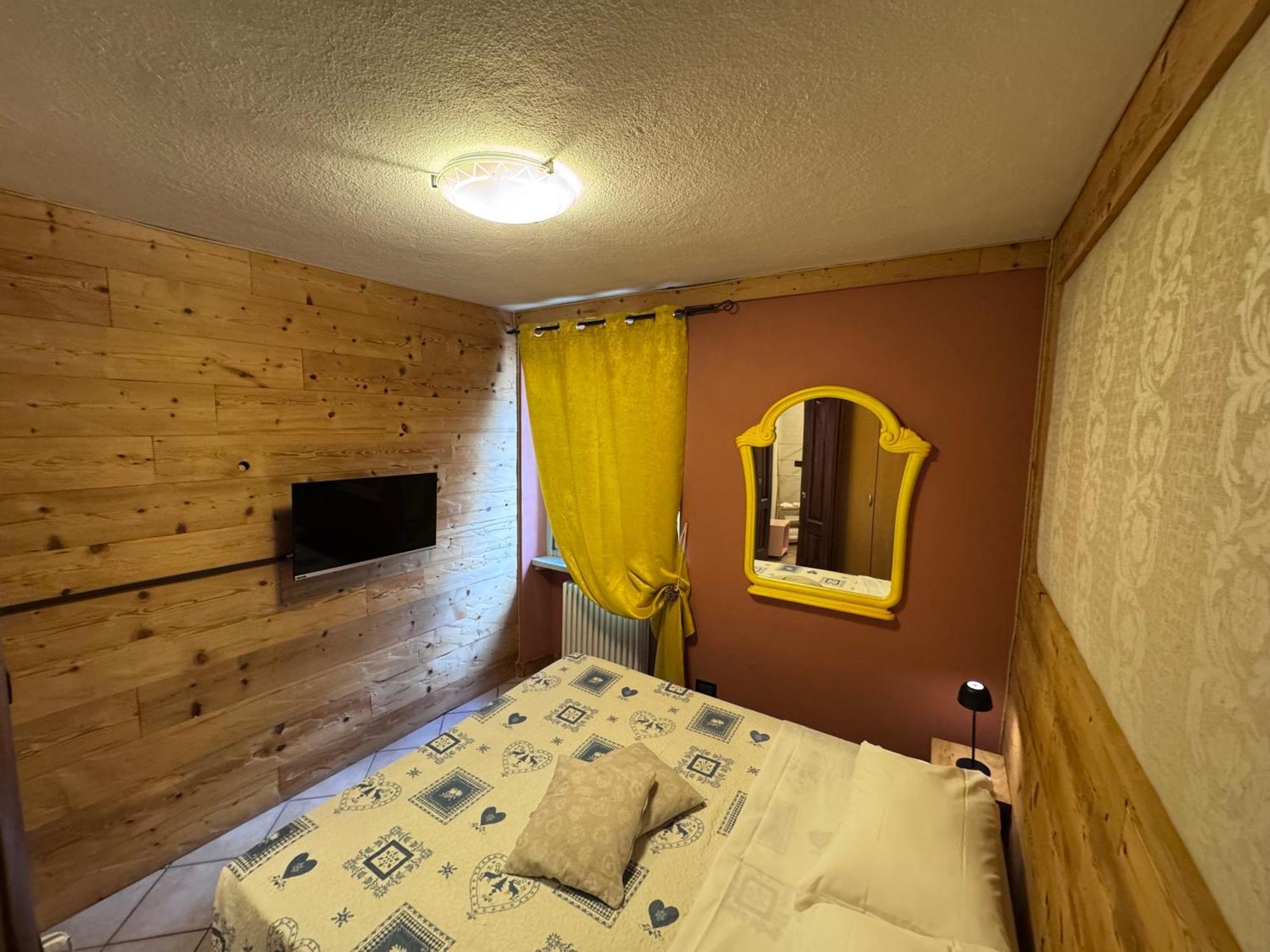 Reve En Ville Aosta Exterior photo
